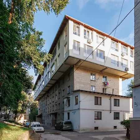 Апартаменты Quiet 1br Retreat 2min To Transit And Shops *