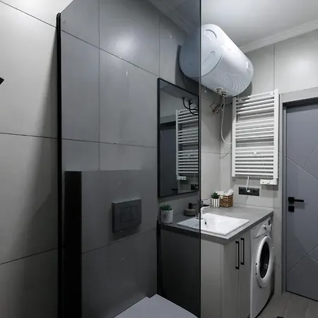 Quiet 1br Retreat 2min To Transit And Shops Апартаменты Кишинёв